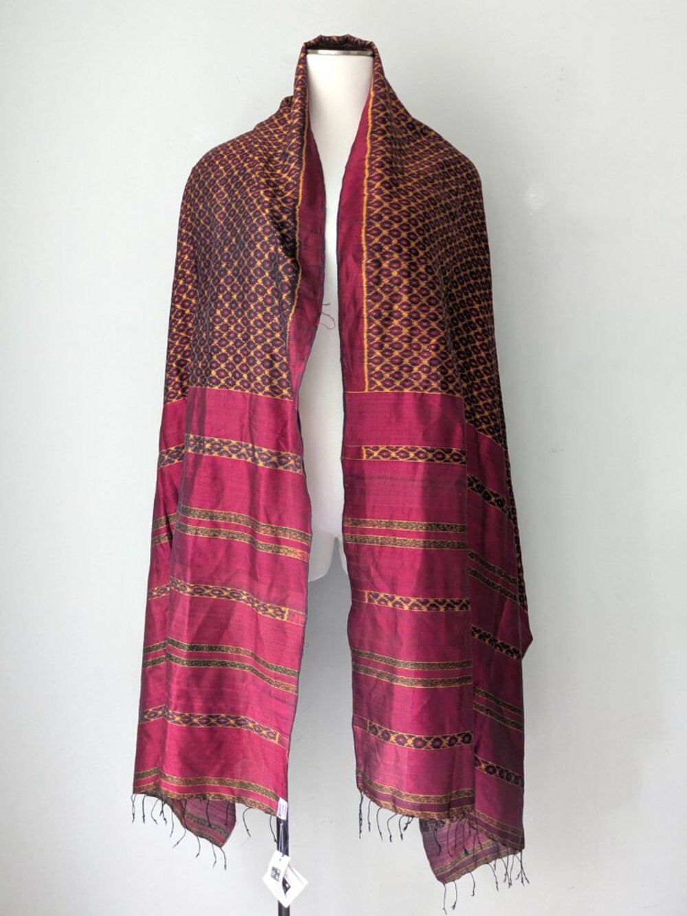 NWT 100% silk handmade silk shawl wrap scarf Tabitha Cambodia